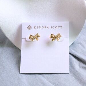 Kendra Scott x LoveShackFancy Bow White Crystal Stud Earrings in Gold